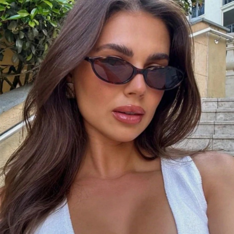 Sunglasses Cat Eye - Солнцезащитные очки в ретро-оправе овальной формы,