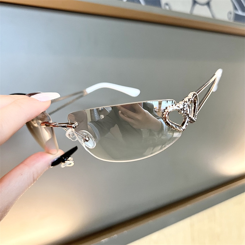 Новые овальные солнцезащитные  – обзор и цена Sunglasses Cat Eye